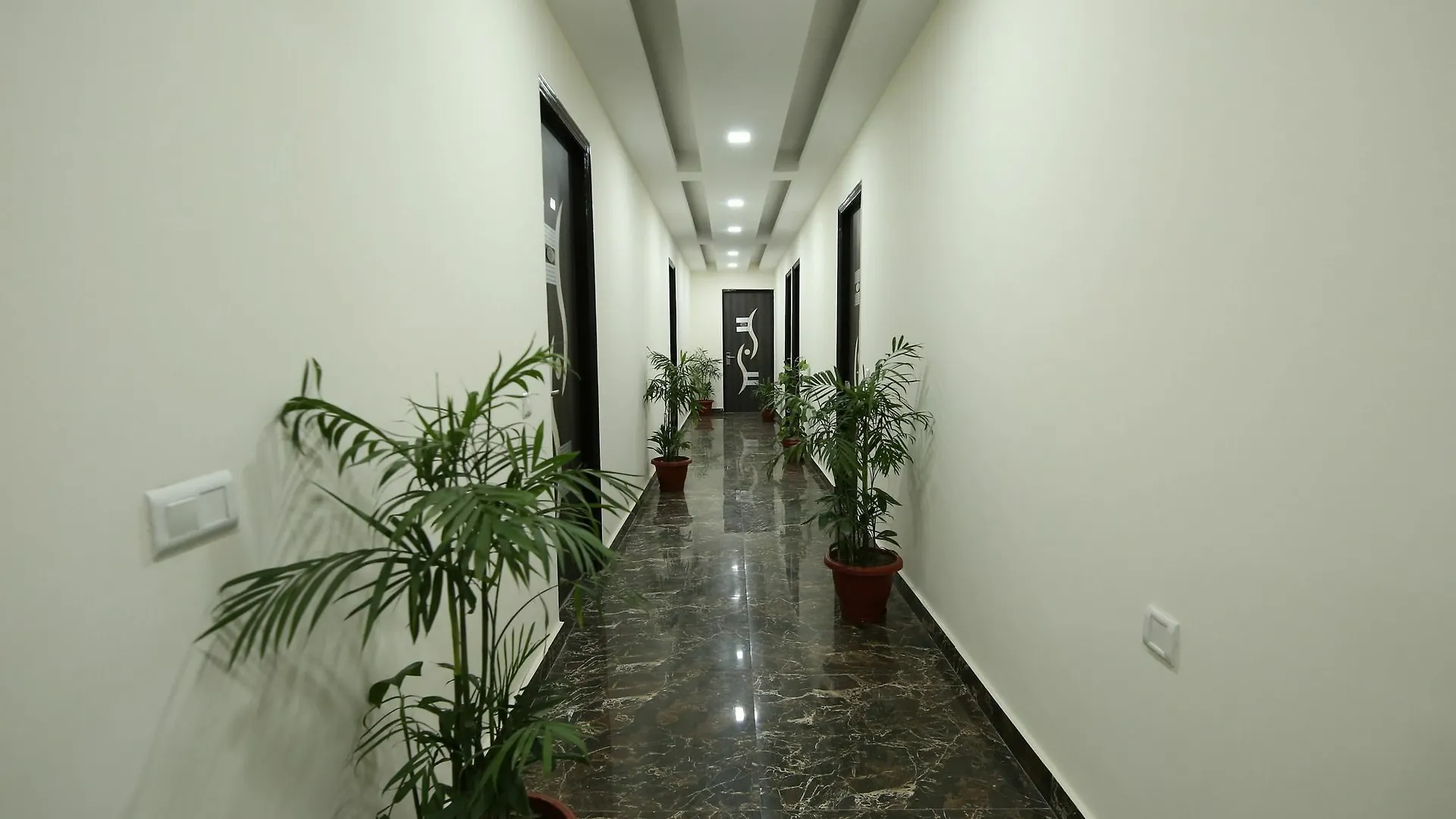 Kabul Palace Hotel Gurgaon 3*,